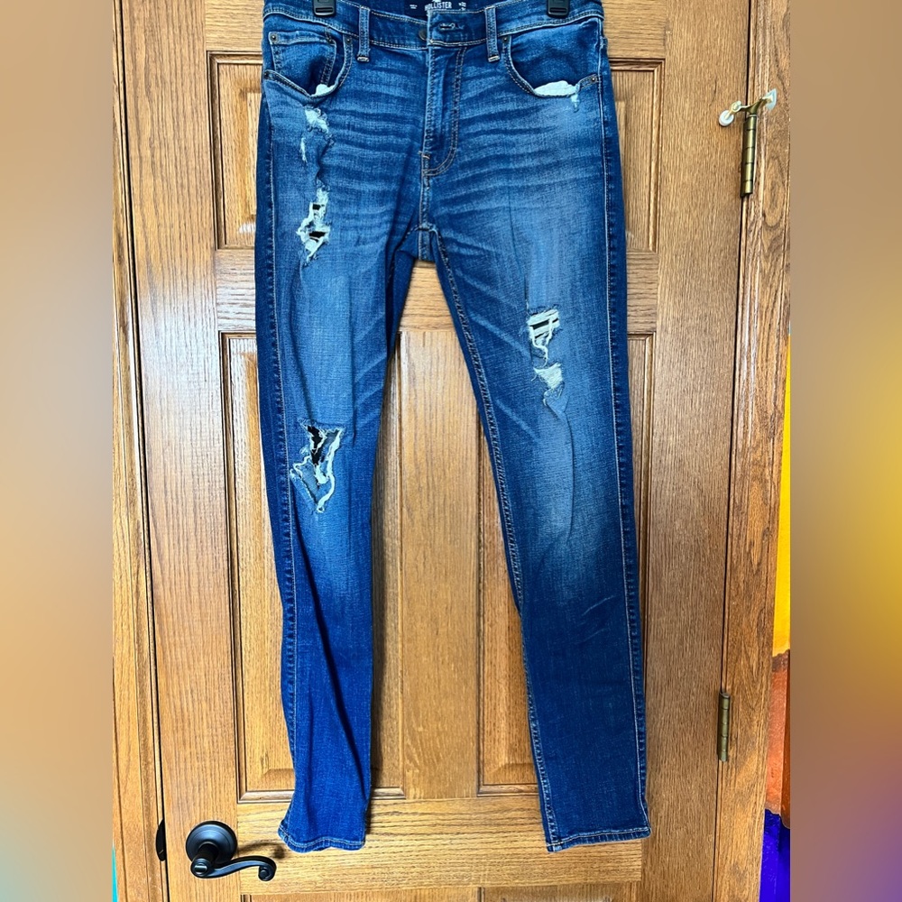 Hollister Advanced Stretch Ripped Skinny Jeans